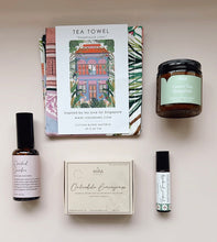 Load image into Gallery viewer, Scents of Singapore Gift Box (New!)